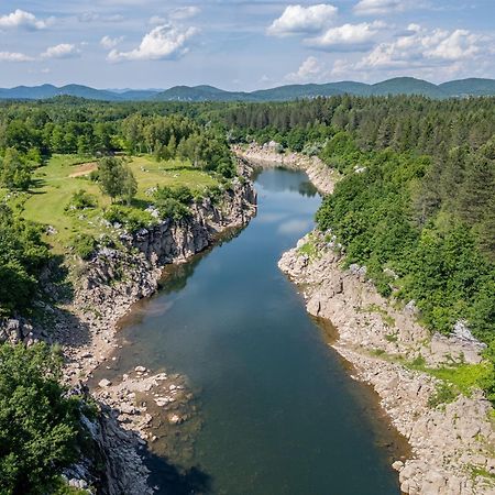 River House Moon Gospić Εξωτερικό φωτογραφία